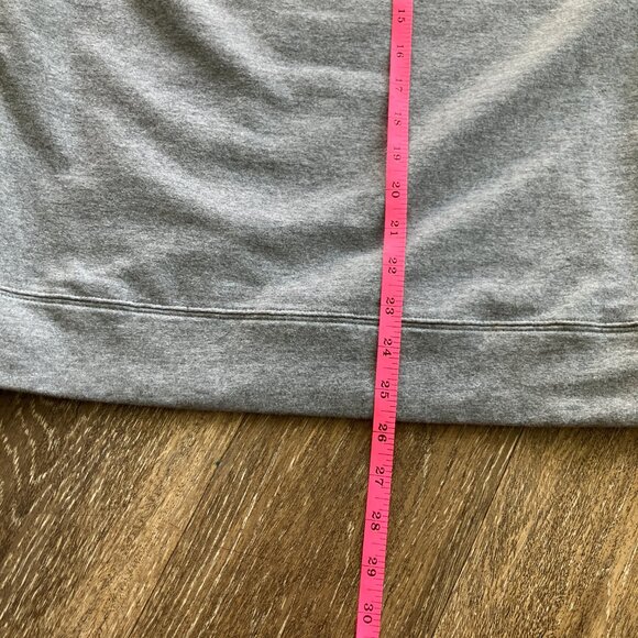 She Show Size XS Louis V Sexy Lips Sweatshirt - Picture 7 of 9